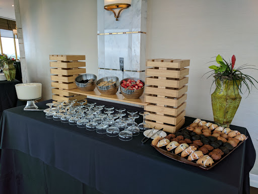 Brunch Restaurant «Top of Carolina Restaurant», reviews and photos, 900 Barnwell St, Columbia, SC 29208, USA