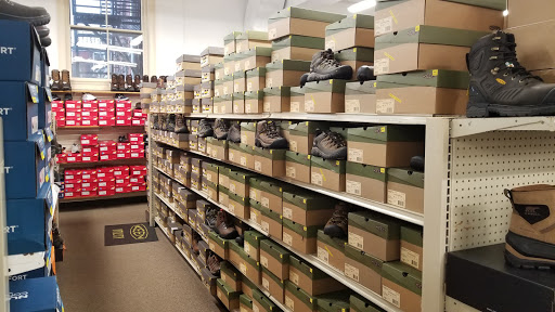 Department Store «Renys Department Store», reviews and photos, 86 Front St, Bath, ME 04530, USA