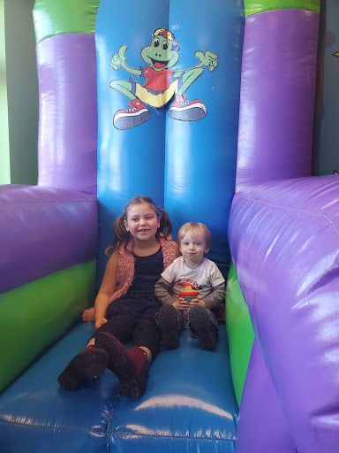 Party Equipment Rental Service «Hoppity Hop Inflatables», reviews and photos, 143 New Shackle Island Rd, Hendersonville, TN 37075, USA