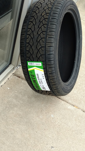 Auto Repair Shop «Metro 25 Firestone Tire & Services Center», reviews and photos, 19268 Middlebelt Rd, Livonia, MI 48152, USA