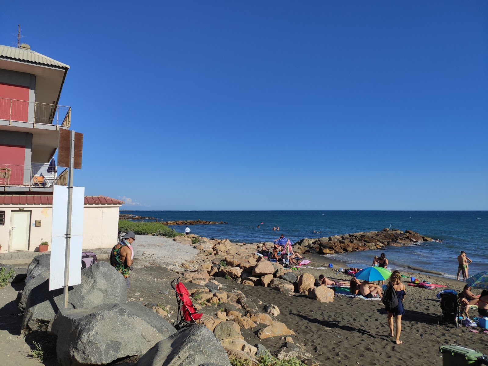 Φωτογραφία του Il Covo Beach με μικροί και πολλοί κόλποι