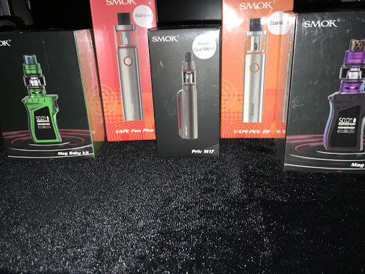 Tobacco Shop «Mary Janes Place Smoke Shop», reviews and photos, 1807 N Main St, Los Angeles, CA 90031, USA