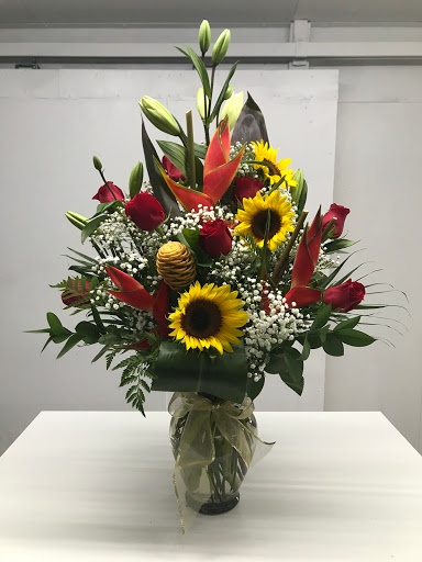 Florist «Flowers to Go Miami», reviews and photos, 7068 NW 50th St, Miami, FL 33166, USA