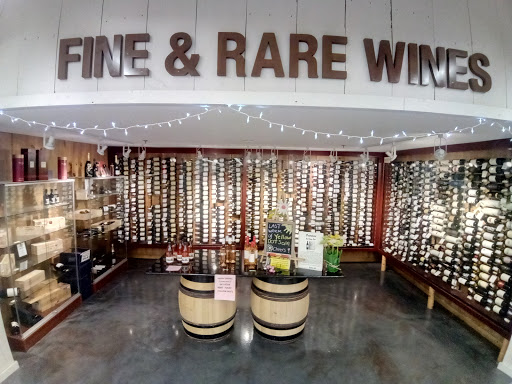 Liquor Store «Yankee Spirits», reviews and photos, 376 Main St, Sturbridge, MA 01566, USA