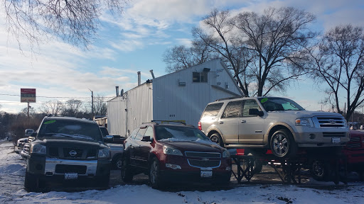 Used Car Dealer «ROSELLE MOTORS INC», reviews and photos, 849 Villa St, Elgin, IL 60120, USA