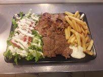 Plats et boissons du Restauration rapide Royal Pizz’Kebab. à Entraigues-sur-la-Sorgue - n°1