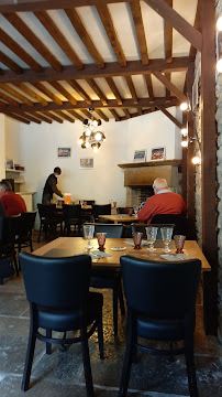 Atmosphère du Restaurant français Café Restaurant de l'Abbaye à Baume-les-Messieurs - n°6
