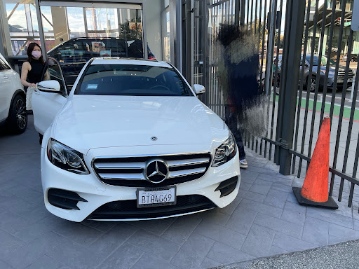 Mercedes Benz Dealer «Mercedes-Benz of San Francisco», reviews and photos, 500 8th St, San Francisco, CA 94103, USA