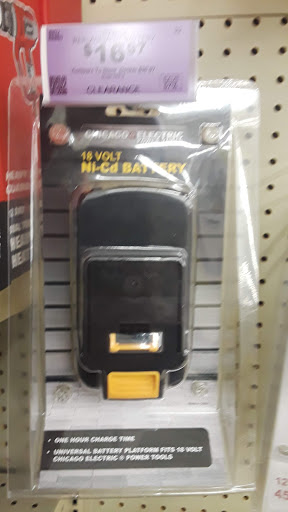 Hardware Store «Harbor Freight Tools», reviews and photos, 374 Mall Cir Dr, Monroeville, PA 15146, USA