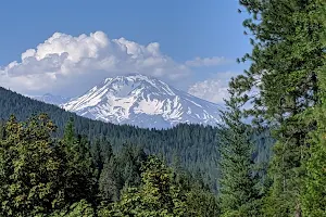 Mount Shasta Vista Point image