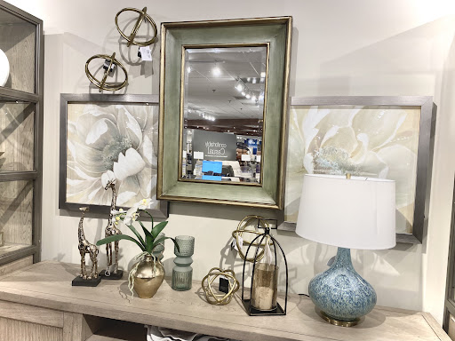 Furniture Store «La-Z-Boy Furniture Galleries», reviews and photos, 9605 Kingston Pike, Knoxville, TN 37922, USA