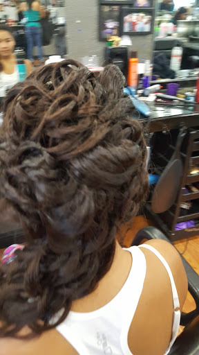 Beauty Salon «Facetas Beauty Salon», reviews and photos, 2955 Columbine Rd, Denver, CO 80221, USA