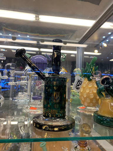 Tobacco Shop «Starbuzz Smoke Shop», reviews and photos, 668 Soscol Ave, Napa, CA 94559, USA