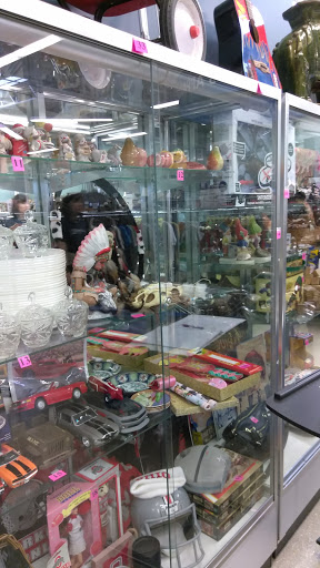 Donations Center «Goodwill», reviews and photos