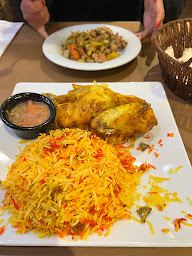Photo n°131 de Hadramaout - Le Restaurant Yemenite Champs Elysées à Paris ()