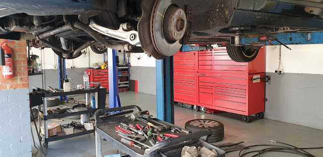 Reviews of John Moore Autos in Brighton - Auto repair shop