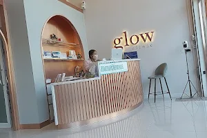 glow clinic image