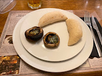 Plats et boissons du Restaurant Le Caveau à DOUE LA FONTAINE - n°1