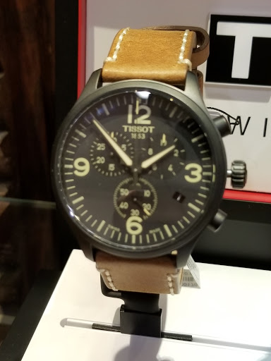 Jewelry Store «Cambridge Jewelers», reviews and photos, 76 Maple Dr, Hudson, OH 44236, USA