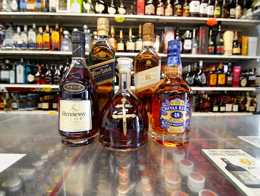 Liquor Store «Hollywood Liquors Inc», reviews and photos, 950 Tremont St, Roxbury Crossing, MA 02120, USA