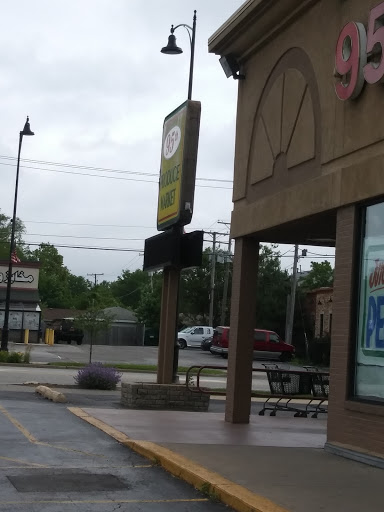 Grocery Store «95th Produce Market Hickory Hills», reviews and photos, 7759 95th St, Hickory Hills, IL 60457, USA