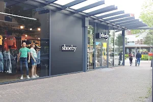 Shoeby - Dordrecht Bieshof image