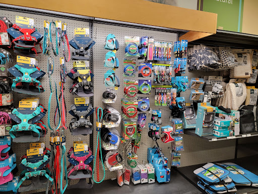 Pet Supply Store «PetPeople», reviews and photos, 4631 Everhard Rd NW, Canton, OH 44718, USA