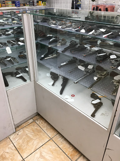 Gun Shop «South Dade Jewelry & Gun Exchange», reviews and photos, 20848 S Dixie Hwy, Miami, FL 33189, USA