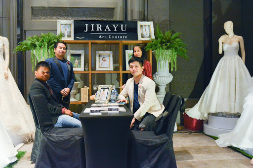 Jirayu art couture