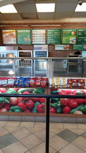 Cell Phone Store «T-Mobile», reviews and photos, 1208 Missouri Ave N, Largo, FL 33770, USA