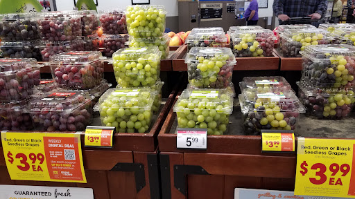 Grocery Store «Quality Food Center», reviews and photos, 1009 Monroe Ave, Enumclaw, WA 98022, USA