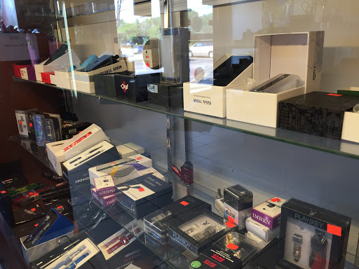 Tobacco Shop «Lombard Tobacco», reviews and photos, 890 E Roosevelt Rd, Lombard, IL 60148, USA