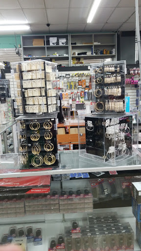 Beauty Supply Store «The Beauty Supply Warehouse», reviews and photos, 2121 N State Rd 7, Lauderhill, FL 33313, USA