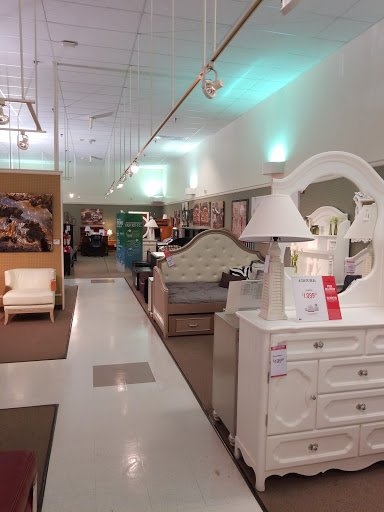 Furniture Store «Value City Furniture», reviews and photos, 4475 Monroe St, Toledo, OH 43613, USA