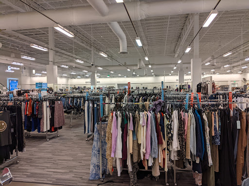 Department Store «Nordstrom Rack at The Block Northway», reviews and photos, 8031 McKnight Rd, Pittsburgh, PA 15237, USA