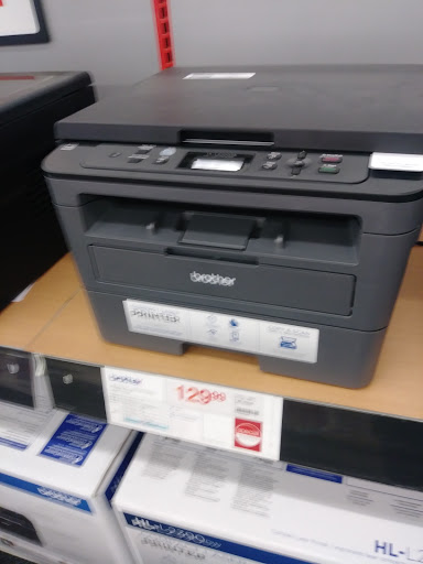 Office Supply Store «Staples», reviews and photos, 671 Colusa Ave, Yuba City, CA 95991, USA