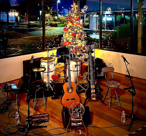 Salud Lounge Temecula image