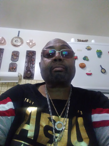 Wine Store «Teutonia Wine & Liquor», reviews and photos, 2232 W Capitol Dr, Milwaukee, WI 53206, USA