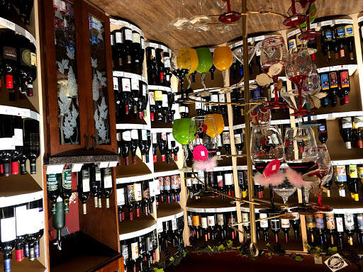 Liquor Store «Northside Liquors & Wines», reviews and photos, 1800 Cedar St, Helena, MT 59601, USA