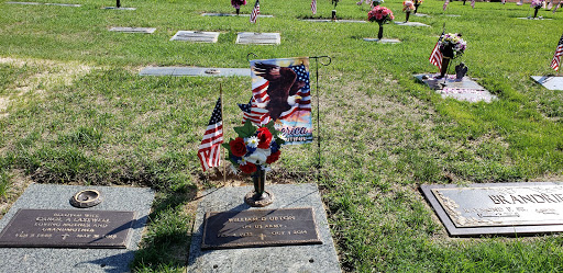 Funeral Home «Baue Funeral & Memorial Center», reviews and photos, 3950 W Clay St, St Charles, MO 63301, USA