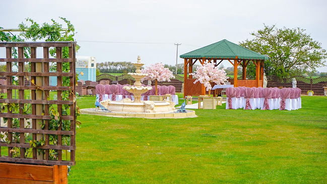 Amberleigh Gardens Marquee Wedding Venue - Event Planner