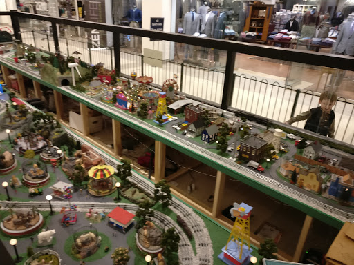 Shopping Mall «The Shops At Kenilworth», reviews and photos, 800 Kenilworth Dr, Towson, MD 21204, USA