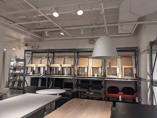 Furniture Store «Crate and Barrel Outlet», reviews and photos, 1700 Prince St, Alexandria, VA 22314, USA