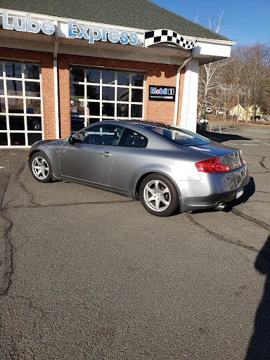 Car Dealer «Imports Unlimited», reviews and photos, 569 N Colony St, Wallingford, CT 06492, USA