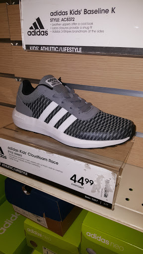 Sporting Goods Store «Academy Sports + Outdoors», reviews and photos, 7513 N Interstate Hwy 35, Austin, TX 78752, USA