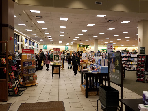 Book Store «Barnes & Noble», reviews and photos, 1245 NY-300, Newburgh, NY 12550, USA