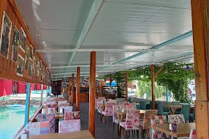 FIRAT YÜZER RESTAURANT VE TEKNE image