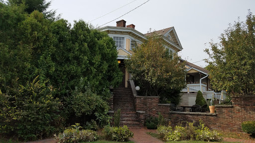 Bed & Breakfast «Showers Inn Bed & Breakfast», reviews and photos, 430 N Washington St, Bloomington, IN 47404, USA