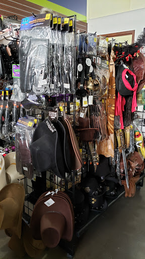 Thrift Store «Goodwill South Lake Union», reviews and photos, 411 Westlake Ave N, Seattle, WA 98109, USA