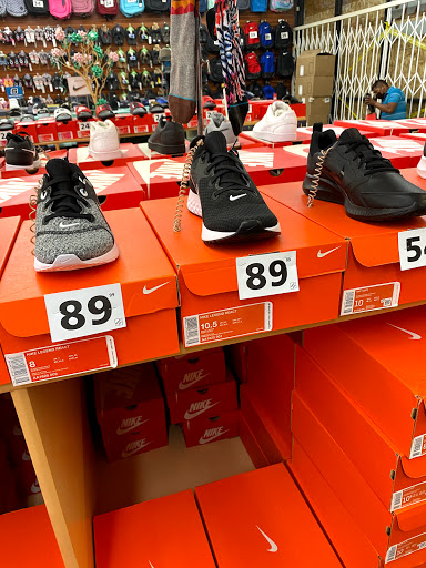Shoe Store «Shoe City», reviews and photos, 4170 E Willow St, Long Beach, CA 90815, USA